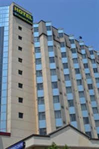 Niagara Plaza Hotel By Fairbridge Екстер'єр фото